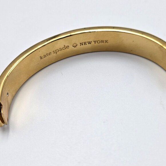 Kate Spade Bracelet Black Enamel Hole Punch Spade Gold Plate Hinged Bangle - Picture 11 of 12